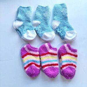 NWOT Lot of 6 Kids Fuzzy Socks - Size 5-6.5 Toddler